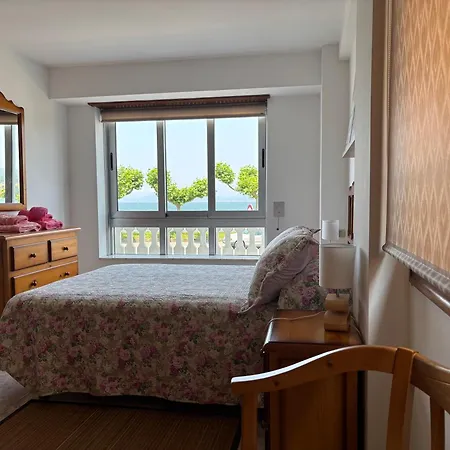 Piso Primera Linea Playa Mino/la Coruna *